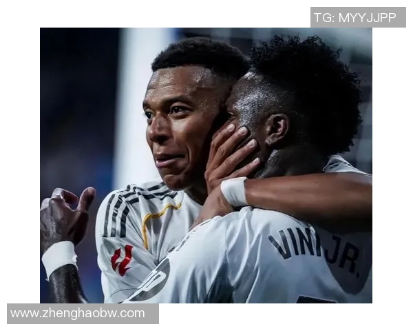 足球明星姆巴佩携手创新科技推出限量版手环引领潮流风尚